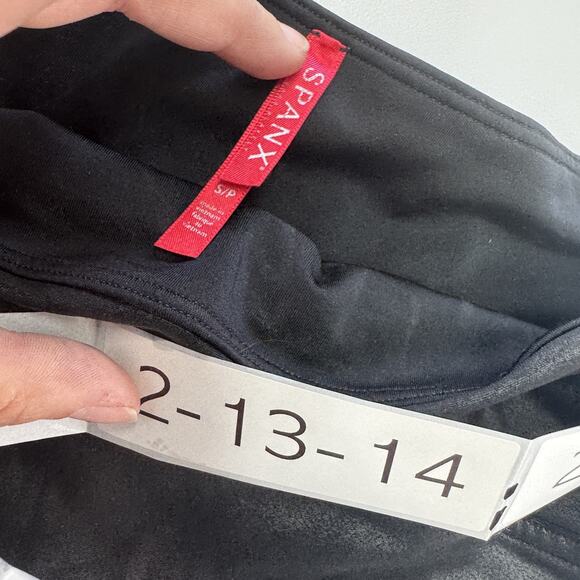 Spanx Leggings Womens Small‎ Black Faux Leather High Rise Shaping Pants Stretch - Picture 3 of 8